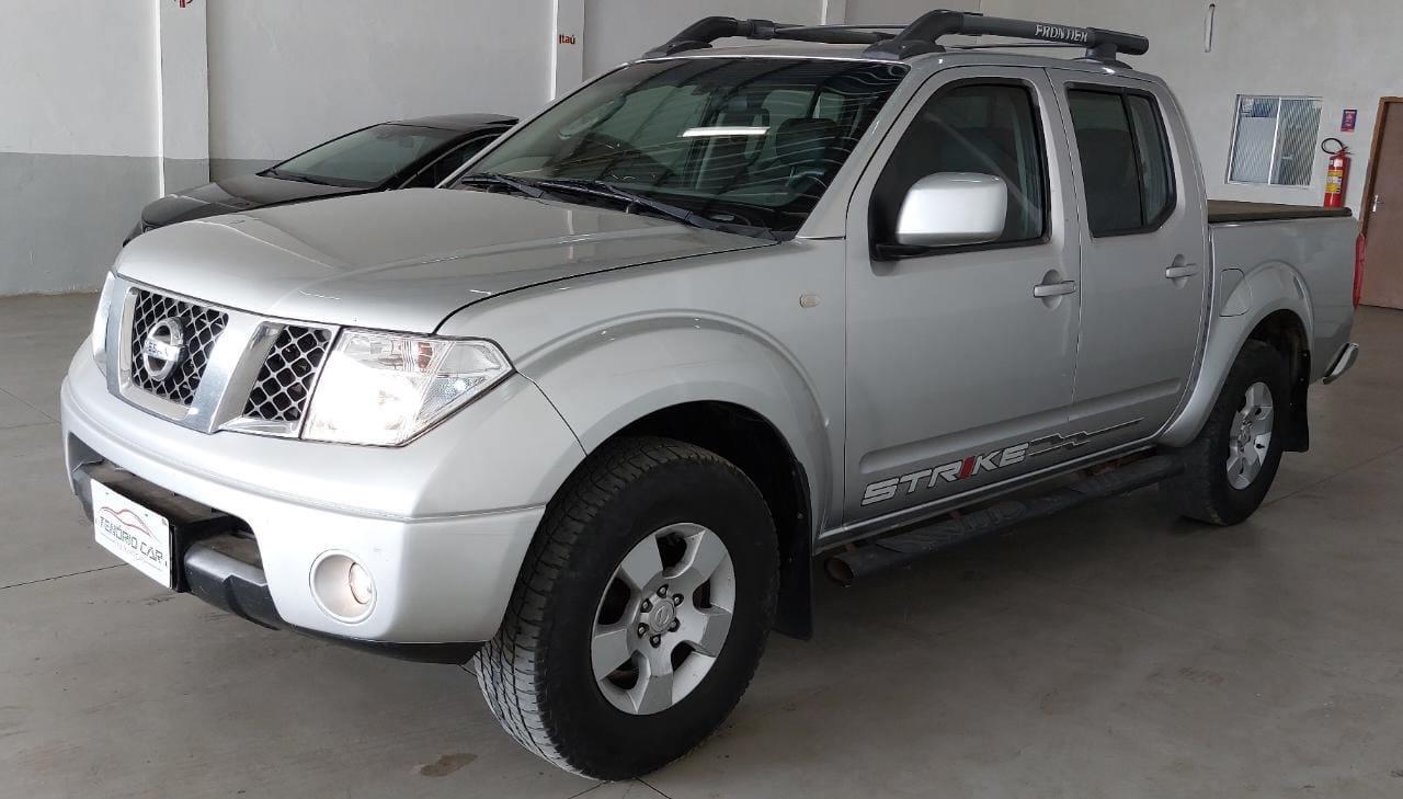 Nissan Frontier NISSAN FRONTIER 2011 2011